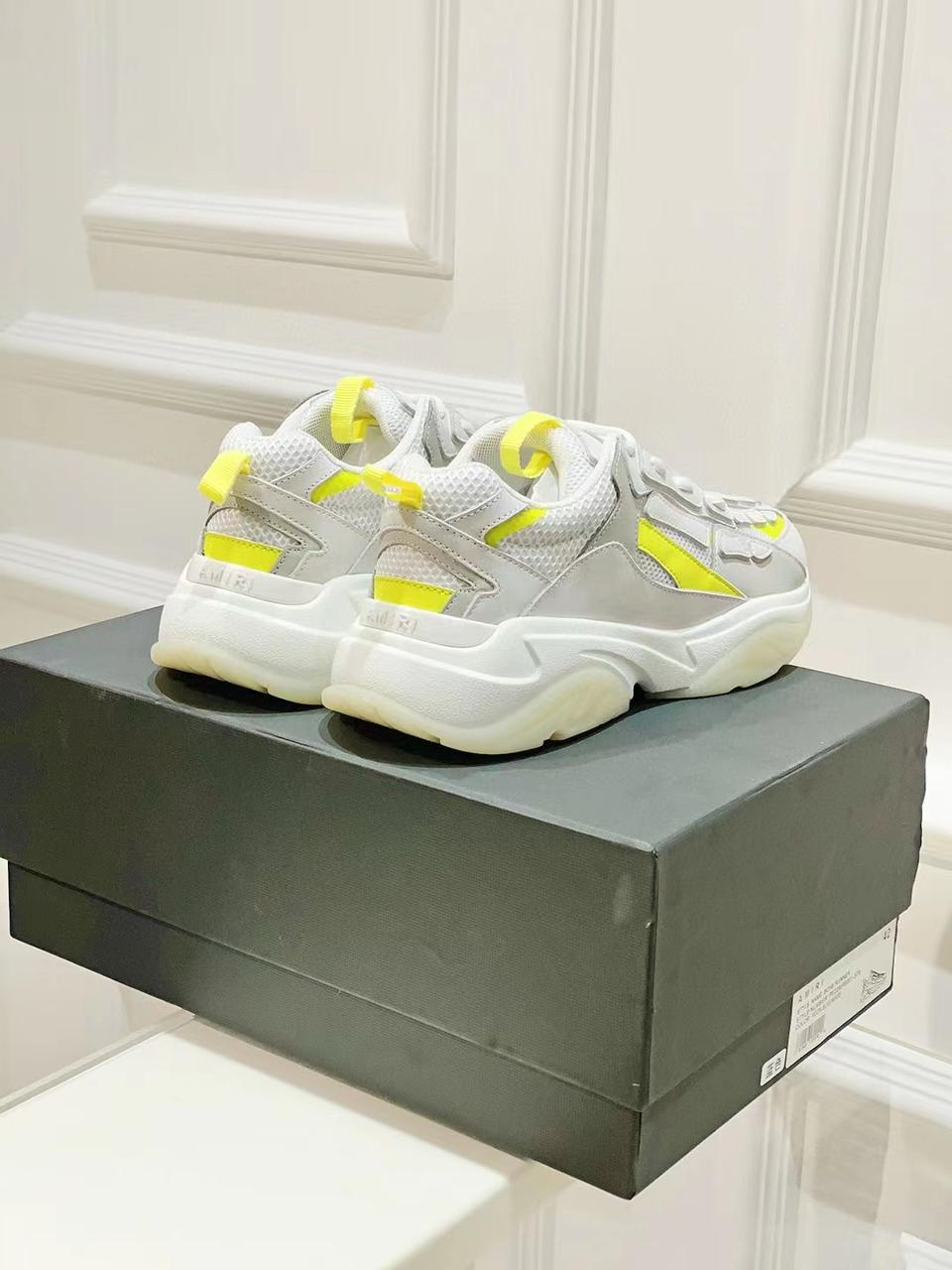 Colour-Block Low-Top Sneakers