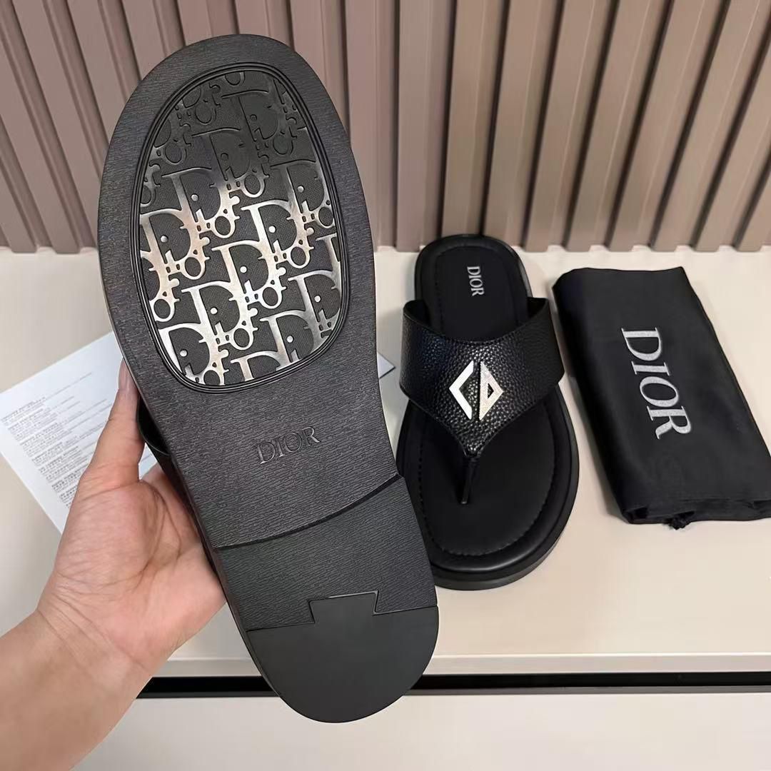 Premium  Quality  Leather  Thong Sandal