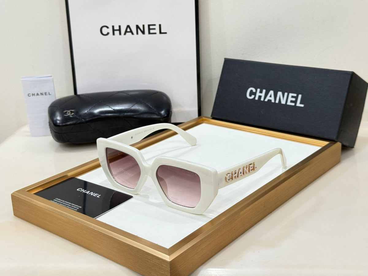 Oversized Square Sunglasses – Luxury Statement Design