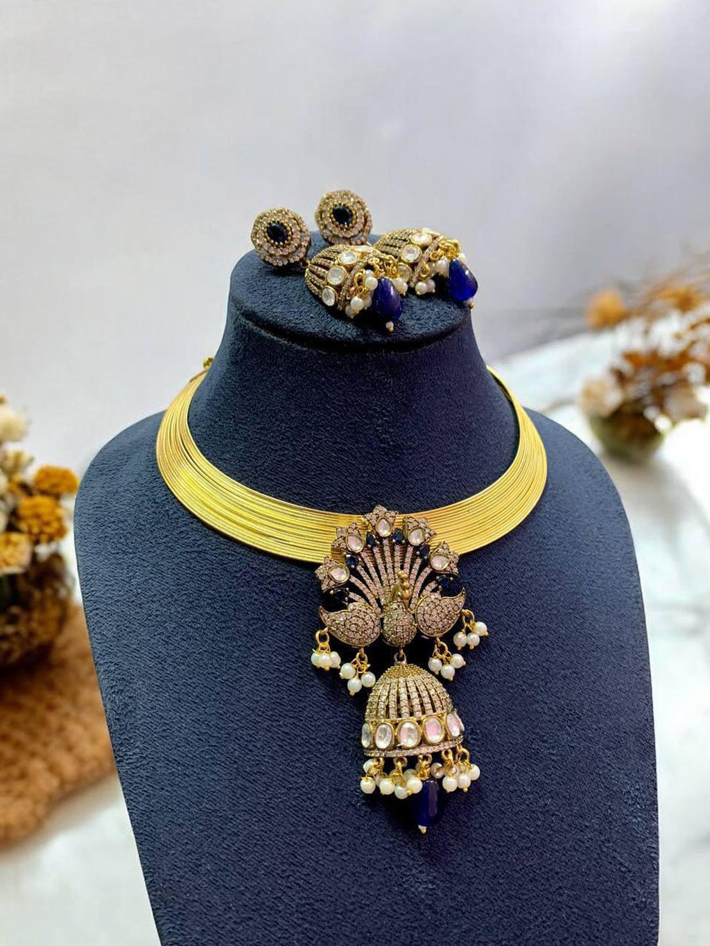 Golden Radiance Peacock-Inspired Necklace with Earrings
