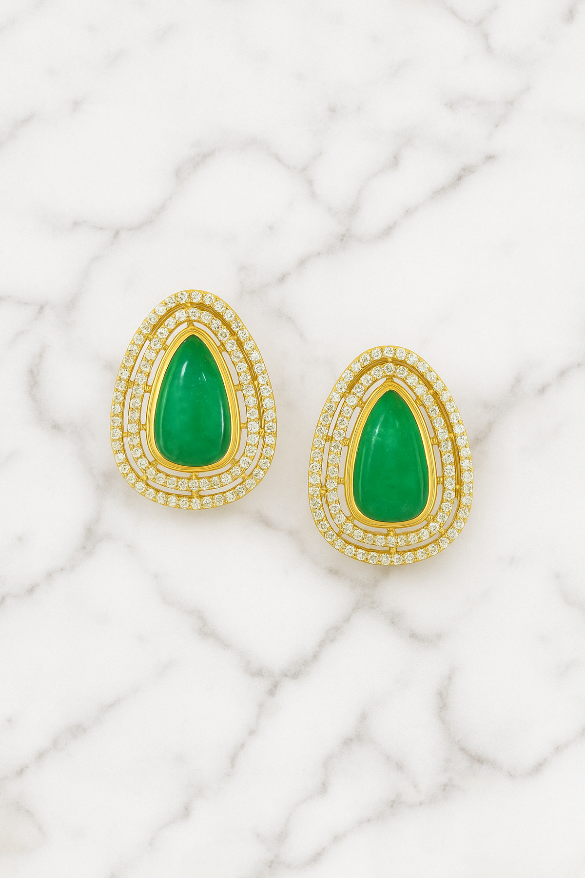 Elegant Teardrop Green Gem Necklace with Earrings