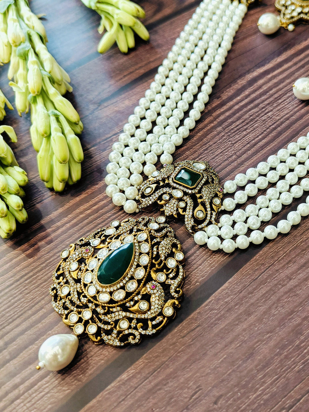 Royal Pearl and Green Stone Kundan Necklace Set