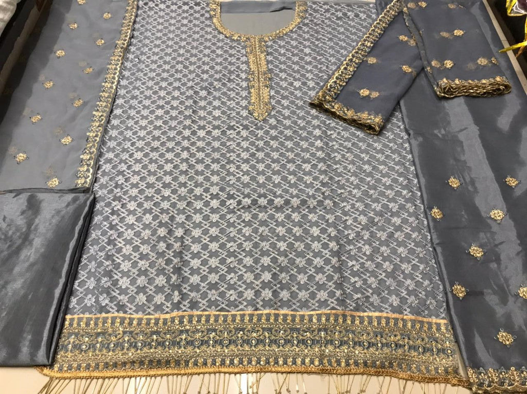 (Semi-Stitch)  Beautifull Heavy Faux Georgette With Chain Stitch Embroidery Work With Stone