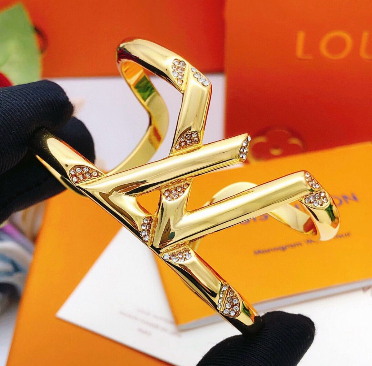 L & V Volt One Cuff, Yellow Gold And Diamonds