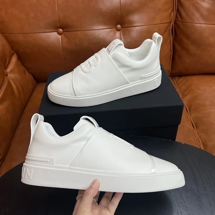 Premium  B-court low-top sneakers