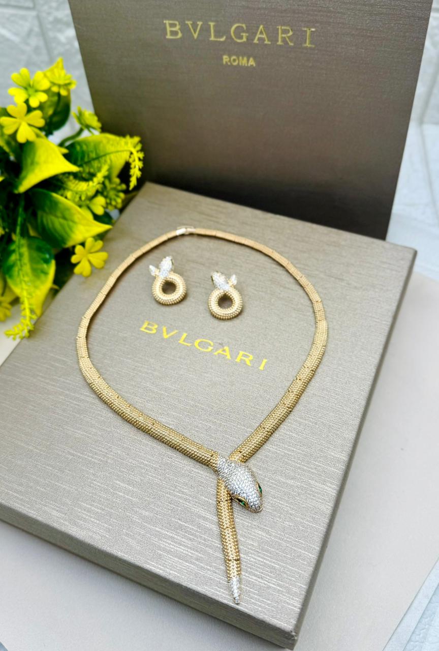 Luxury Serpenti Necklace & Earrings Set – Gold-Tone with Diamond Detailing