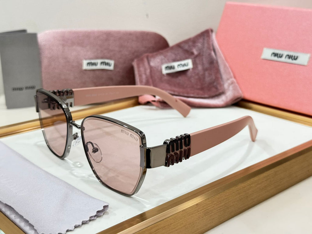 Women’s Luxury Designer Sunglasses  Elegant Style with Premium Finish