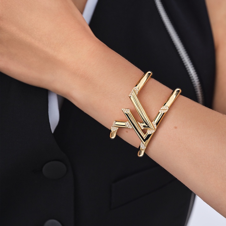 L & V Volt One Cuff, Yellow Gold And Diamonds
